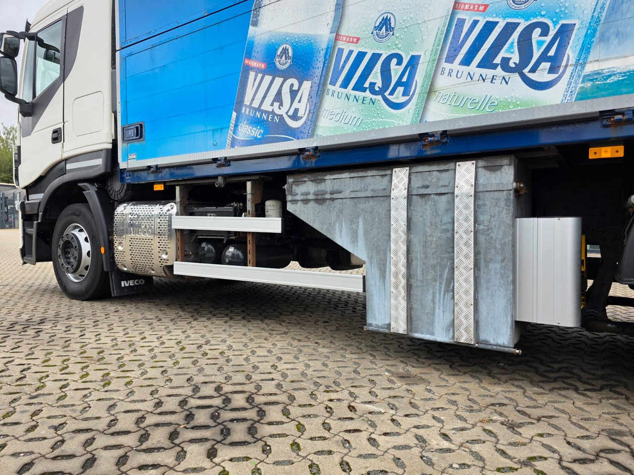 Camion pour le transport de boissons Iveco Stralis 420 / Ldbw  / Lenkachse / Liftachse: photos 17 Camion pour le transport de boissons Iveco Stralis 420 / Ldbw  / Lenkachse / Liftachse: photos 17