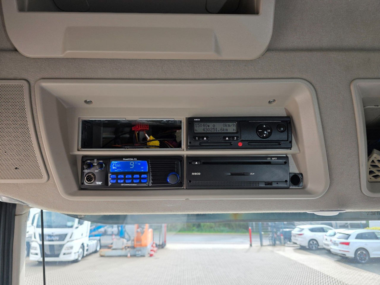 Camion pour le transport de boissons Iveco Stralis 420 / Ldbw  / Lenkachse / Liftachse: photos 33 Camion pour le transport de boissons Iveco Stralis 420 / Ldbw  / Lenkachse / Liftachse: photos 33