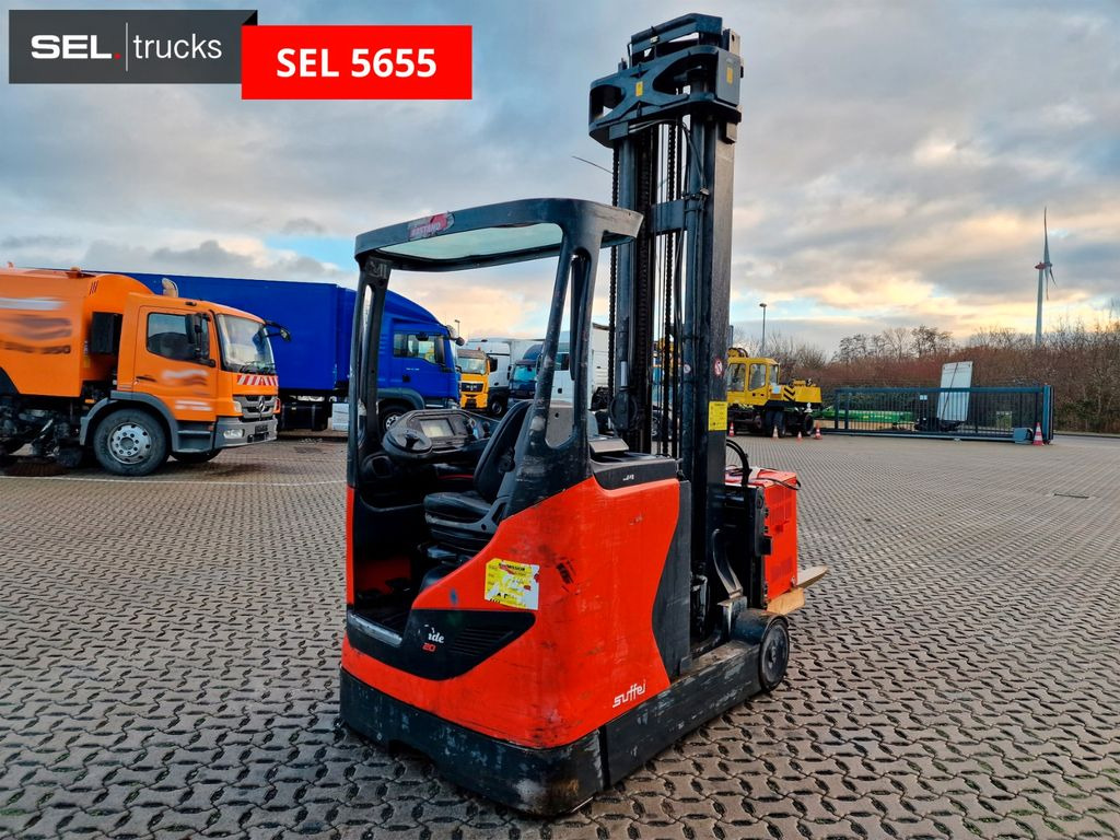 Linde R 20 / 8.325 h / 2014 (Batterie aus 2021) - Chariot à mât rétractable: photos 5 Linde R 20 / 8.325 h / 2014 (Batterie aus 2021) - Chariot à mât rétractable: photos 5