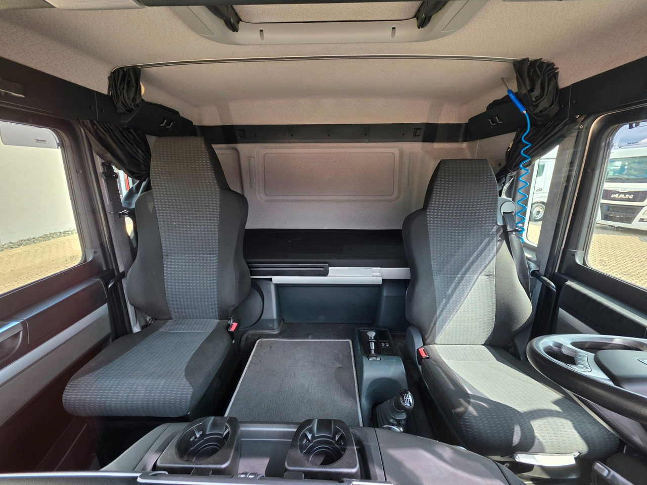 Remorqueuse MAN TGL 8.180 4X2 BL: photos 19 Remorqueuse MAN TGL 8.180 4X2 BL: photos 19