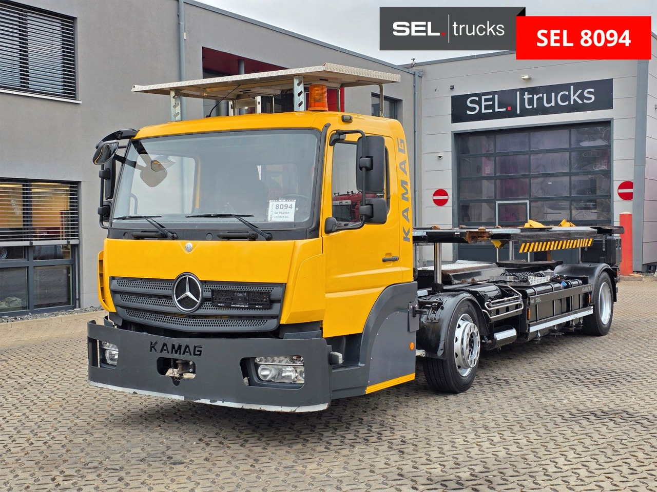 Mercedes-Benz Kamag WBH 25 / Umsetzer Sattelplatte - Camion porte-conteneur/ Caisse mobile: photos 1 Mercedes-Benz Kamag WBH 25 / Umsetzer Sattelplatte - Camion porte-conteneur/ Caisse mobile: photos 1