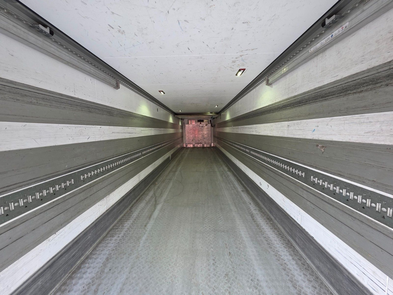 Semi-remorque frigorifique Schmitz Cargobull SKO 20/LZG 13.45 FP45 COOL / Thermo King SLX 100: photos 10 Semi-remorque frigorifique Schmitz Cargobull SKO 20/LZG 13.45 FP45 COOL / Thermo King SLX 100: photos 10