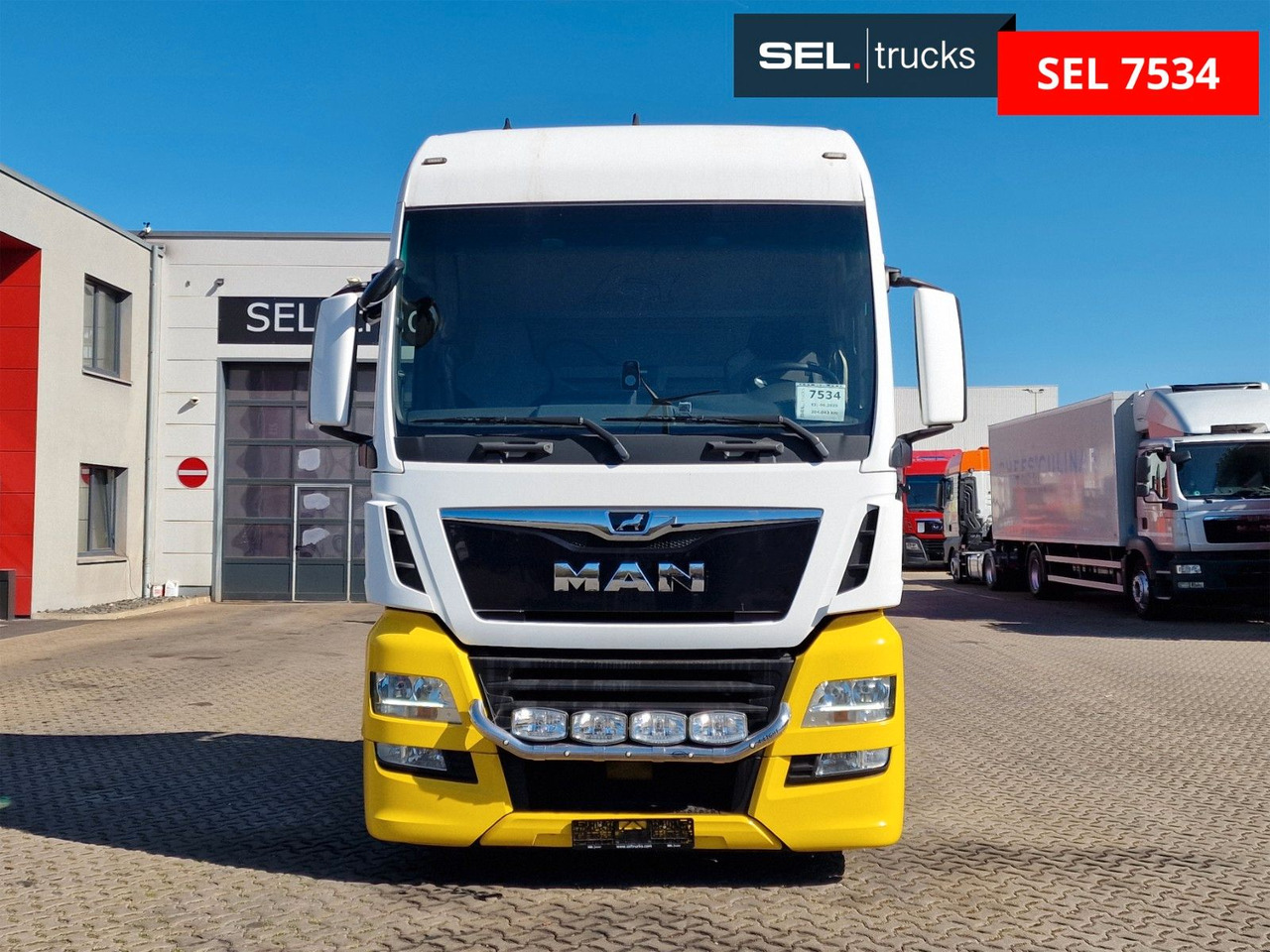 MAN TGX 18.420 4X2 LLS-U / 2 Tanks - Tracteur routier: photos 2 MAN TGX 18.420 4X2 LLS-U / 2 Tanks - Tracteur routier: photos 2