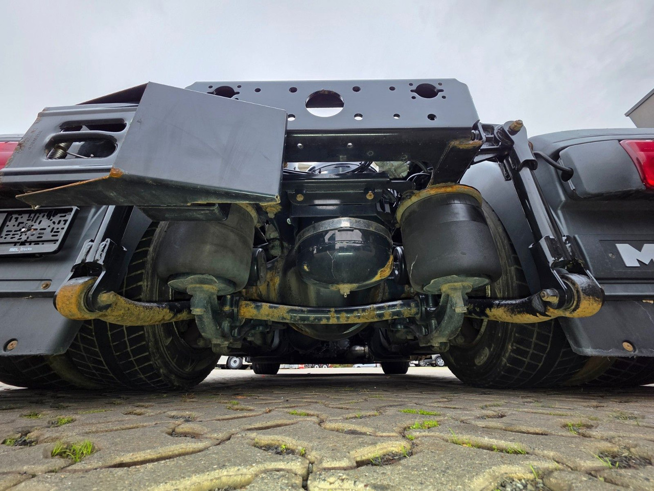 Tracteur routier MAN TGX 18.460 4X2 LLS-U / Retarder / 2 Tanks: photos 21 Tracteur routier MAN TGX 18.460 4X2 LLS-U / Retarder / 2 Tanks: photos 21