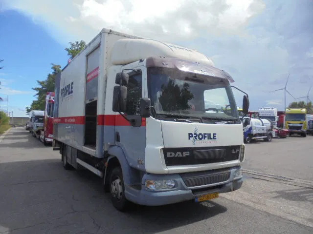 DAF LF 45 150 NL TRUCK SERVICE TRUCK SERVICE TRUCK MET COMPRESSOR - Camion fourgon: photos 5 DAF LF 45 150 NL TRUCK SERVICE TRUCK SERVICE TRUCK MET COMPRESSOR - Camion fourgon: photos 5
