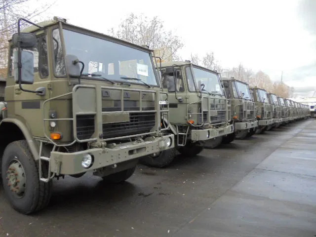 DAF YA 4X4 - Camion plateau: photos 3 DAF YA 4X4 - Camion plateau: photos 3
