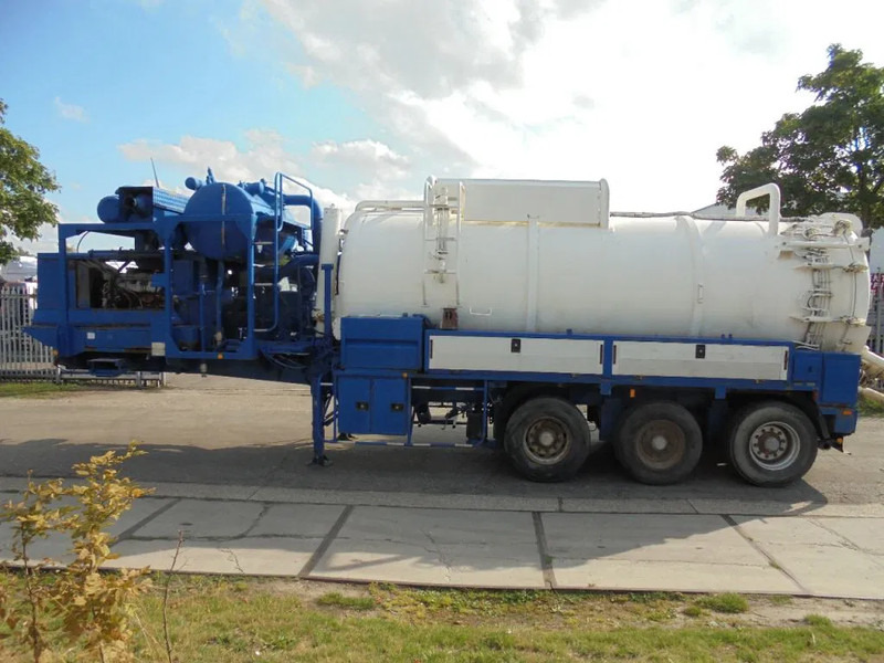 Diversen HUWER 2 ALPHA 40 - Semi-remorque citerne: photos 1 Diversen HUWER 2 ALPHA 40 - Semi-remorque citerne: photos 1