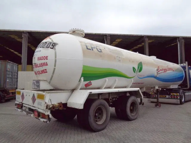 Diversen Isisan 45M3 LPG -BUTANE - Semi-remorque citerne: photos 3 Diversen Isisan 45M3 LPG -BUTANE - Semi-remorque citerne: photos 3