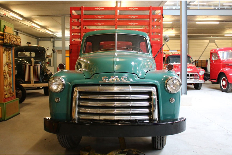 GMC 1948 GMC - Camion plateau: photos 3 GMC 1948 GMC - Camion plateau: photos 3