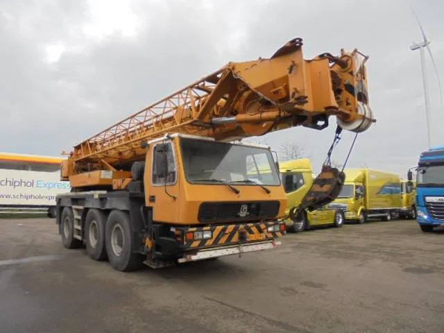 Grove GMK 3050 6X6X6 - Grue tout-terrain: photos 3 Grove GMK 3050 6X6X6 - Grue tout-terrain: photos 3