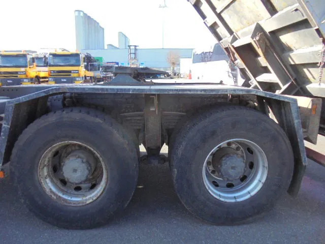 MAN TGA 26.430 BBS 6X6 KIEPER /TRACTOR - Camion benne: photos 2 MAN TGA 26.430 BBS 6X6 KIEPER /TRACTOR - Camion benne: photos 2