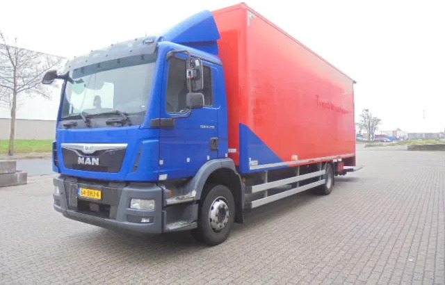 MAN TGM 12.250 NL TRUCK TUV 06-26 - Camion fourgon: photos 1 MAN TGM 12.250 NL TRUCK TUV 06-26 - Camion fourgon: photos 1