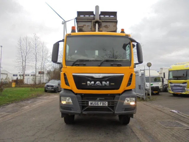 MAN TGS 35.400 8X4 RHD - Camion benne: photos 5 MAN TGS 35.400 8X4 RHD - Camion benne: photos 5