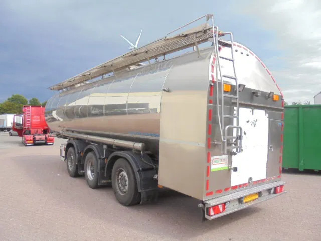 Magyar S43 EDD NL KENTEKEN - Semi-remorque citerne: photos 4 Magyar S43 EDD NL KENTEKEN - Semi-remorque citerne: photos 4