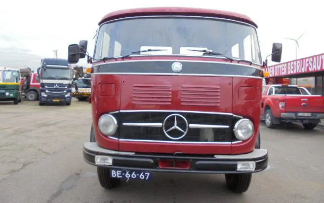 Mercedes-Benz 1113 - Camion porte-voitures: photos 2 Mercedes-Benz 1113 - Camion porte-voitures: photos 2
