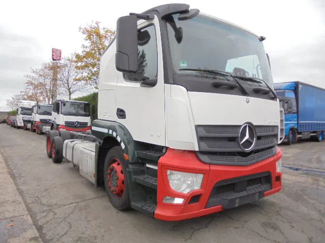 Mercedes-Benz Actros 2340 6X2 EUR 6 - Camion porte-voitures: photos 3 Mercedes-Benz Actros 2340 6X2 EUR 6 - Camion porte-voitures: photos 3