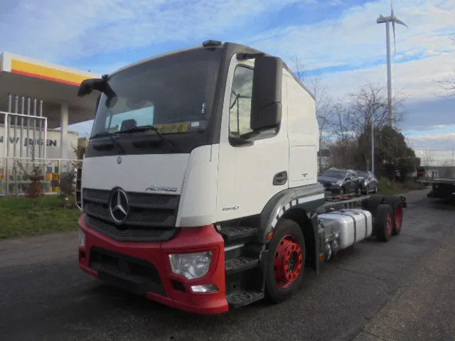 Mercedes-Benz Actros 2340 LL 10 X IN STOCK - Camion porte-voitures: photos 1 Mercedes-Benz Actros 2340 LL 10 X IN STOCK - Camion porte-voitures: photos 1