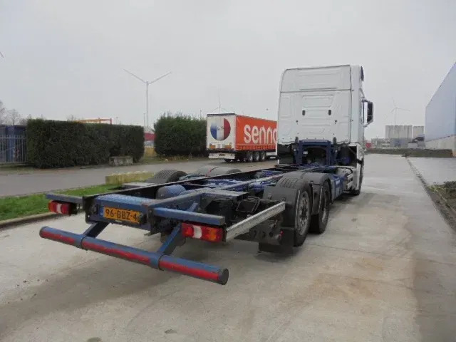 Châssis cabine Mercedes-Benz Actros 2542 6X2: photos 6