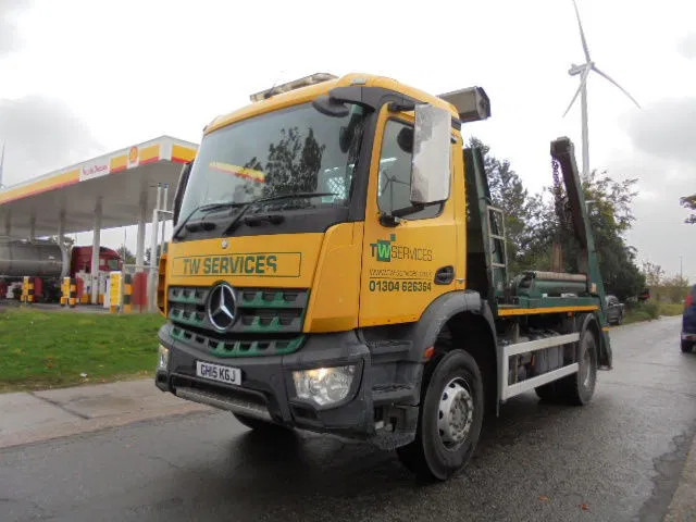 Mercedes-Benz Antos 1824 4X2 - Camion - système de câble: photos 1 Mercedes-Benz Antos 1824 4X2 - Camion - système de câble: photos 1