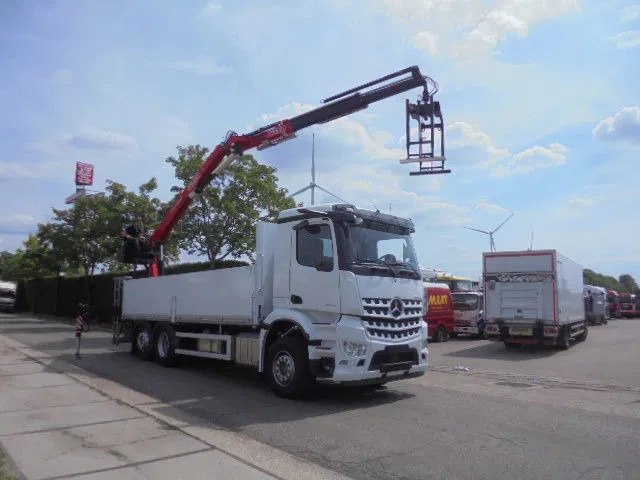 Mercedes-Benz Arocs 2545 + RETARDER 6X2 NEW /DEMO - Camion grue: photos 2 Mercedes-Benz Arocs 2545 + RETARDER 6X2 NEW /DEMO - Camion grue: photos 2