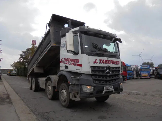 Mercedes-Benz Arocs 3240 K 8X4 - Camion benne: photos 3 Mercedes-Benz Arocs 3240 K 8X4 - Camion benne: photos 3