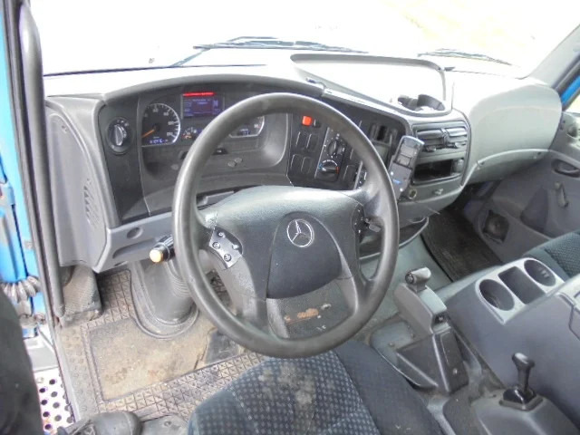 Camion fourgon Mercedes-Benz Atego 1218: photos 8