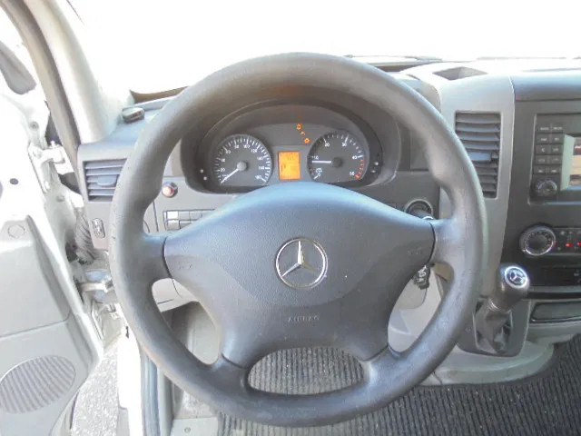 Fourgon grand volume Mercedes-Benz Sprinter 316 CDI: photos 10