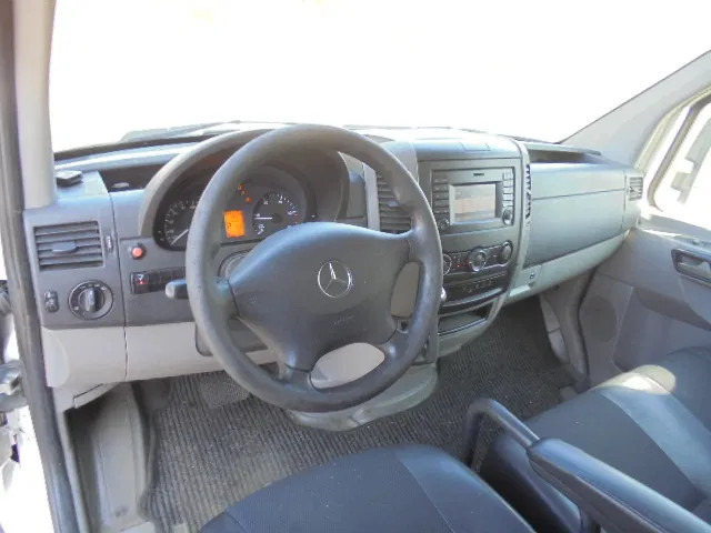 Fourgon grand volume Mercedes-Benz Sprinter 316 CDI: photos 8