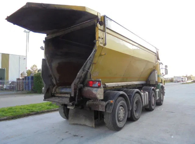 Scania P400 8X2 ASFALT - Camion benne: photos 4 Scania P400 8X2 ASFALT - Camion benne: photos 4