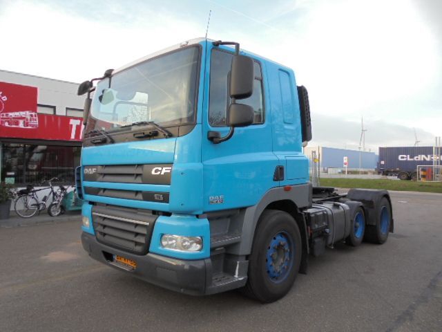 DAF 85.410 FTP -410 6X2 COMPRESSOR - Tracteur routier: photos 1 DAF 85.410 FTP -410 6X2 COMPRESSOR - Tracteur routier: photos 1