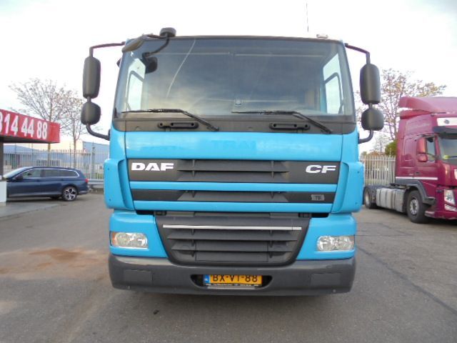 DAF 85.410 FTP -410 6X2 COMPRESSOR - Tracteur routier: photos 2 DAF 85.410 FTP -410 6X2 COMPRESSOR - Tracteur routier: photos 2