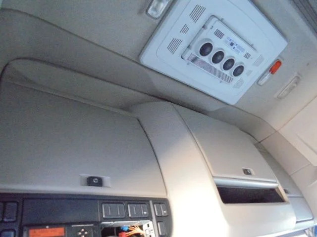 Tracteur routier DAF XF 106.460: photos 10 Tracteur routier DAF XF 106.460: photos 10