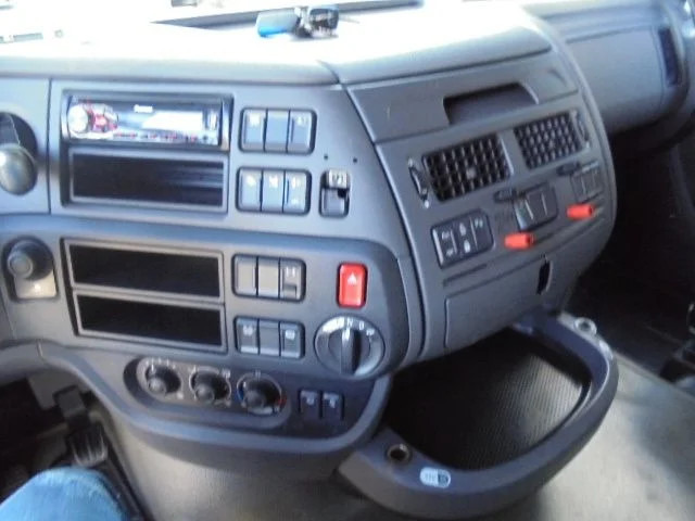 Tracteur routier DAF XF 106.460: photos 12 Tracteur routier DAF XF 106.460: photos 12