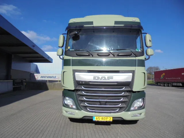 DAF XF 410 - Tracteur routier: photos 2 DAF XF 410 - Tracteur routier: photos 2