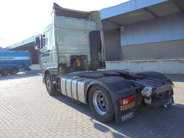 DAF XF 410 - Tracteur routier: photos 4 DAF XF 410 - Tracteur routier: photos 4