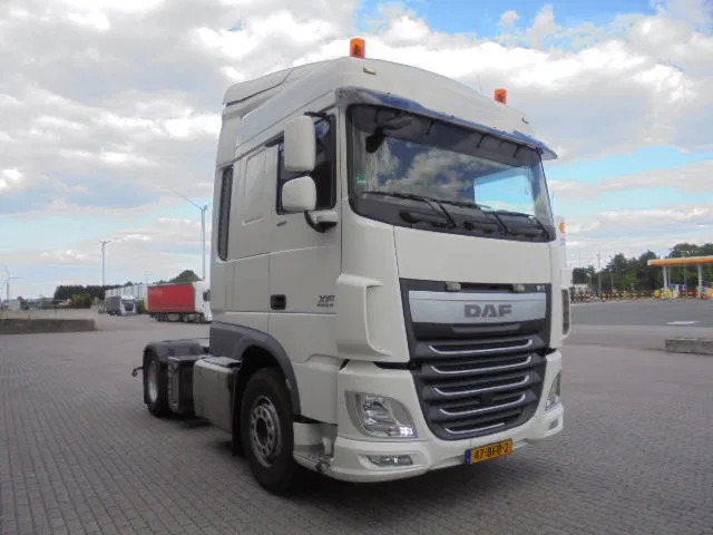 DAF XF 460 NL TRUCK MET COMPRESSOR APK 16-05-2026 - Tracteur routier: photos 3 DAF XF 460 NL TRUCK MET COMPRESSOR APK 16-05-2026 - Tracteur routier: photos 3