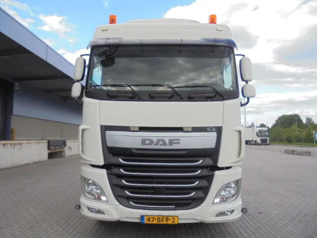 DAF XF 460 NL TRUCK MET COMPRESSOR APK 16-05-2026 - Tracteur routier: photos 2 DAF XF 460 NL TRUCK MET COMPRESSOR APK 16-05-2026 - Tracteur routier: photos 2