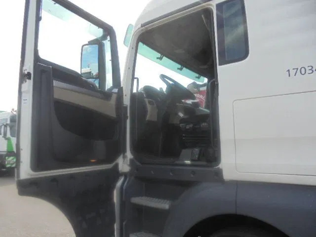 Tracteur routier MAN TGX 26-420 XL 6x2 NEW EXPORT PRICES: photos 14 Tracteur routier MAN TGX 26-420 XL 6x2 NEW EXPORT PRICES: photos 14