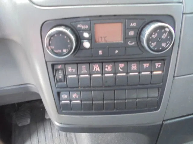 Tracteur routier MAN TGX 26-480 6X2 NEW TYPE TACHO-SMART TACHO: photos 13 Tracteur routier MAN TGX 26-480 6X2 NEW TYPE TACHO-SMART TACHO: photos 13