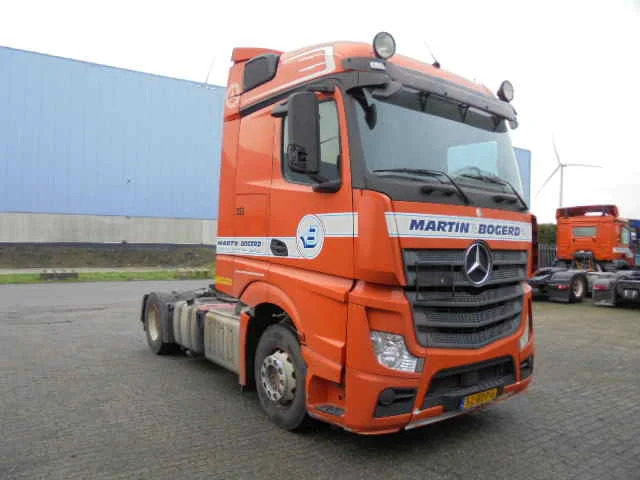 Mercedes-Benz Actros 1842 LS EUR6 EINGINE NOT OK - Tracteur routier: photos 2 Mercedes-Benz Actros 1842 LS EUR6 EINGINE NOT OK - Tracteur routier: photos 2