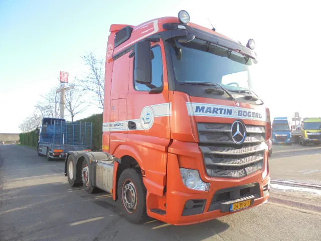 Mercedes-Benz Actros 2645 EUR6 6X2 - Tracteur routier: photos 3 Mercedes-Benz Actros 2645 EUR6 6X2 - Tracteur routier: photos 3