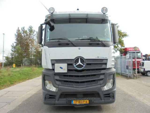 Mercedes-Benz Actros - Tracteur routier: photos 2 Mercedes-Benz Actros - Tracteur routier: photos 2