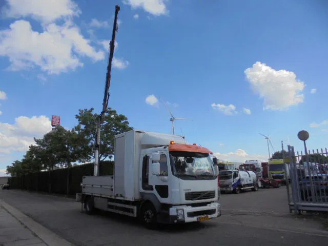 Volvo FL 280 NL TRUCK - Camion grue: photos 3 Volvo FL 280 NL TRUCK - Camion grue: photos 3