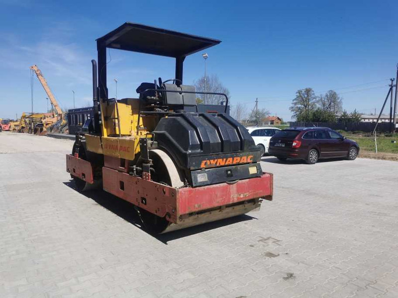Dynapac CC 421 - Compacteur: photos 3 Dynapac CC 421 - Compacteur: photos 3
