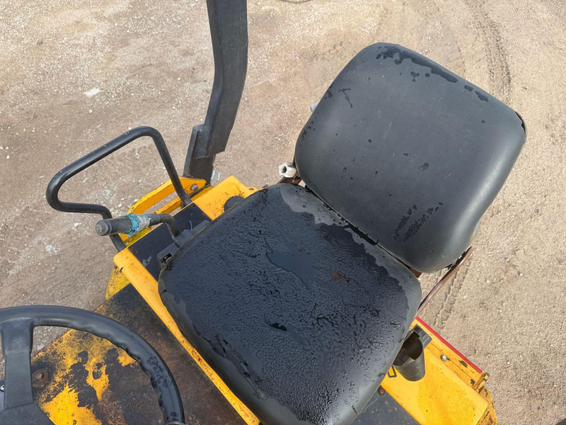 Dynapack CC-142 - Compacteur: photos 5 Dynapack CC-142 - Compacteur: photos 5