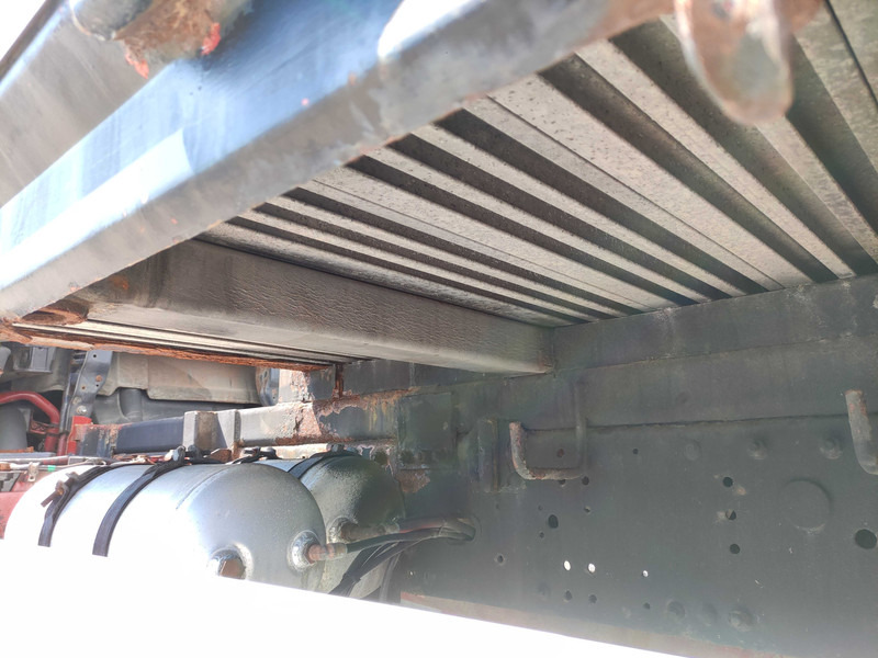 Camion plateau Iveco Eurotech 190E35 flatbed truck: photos 14