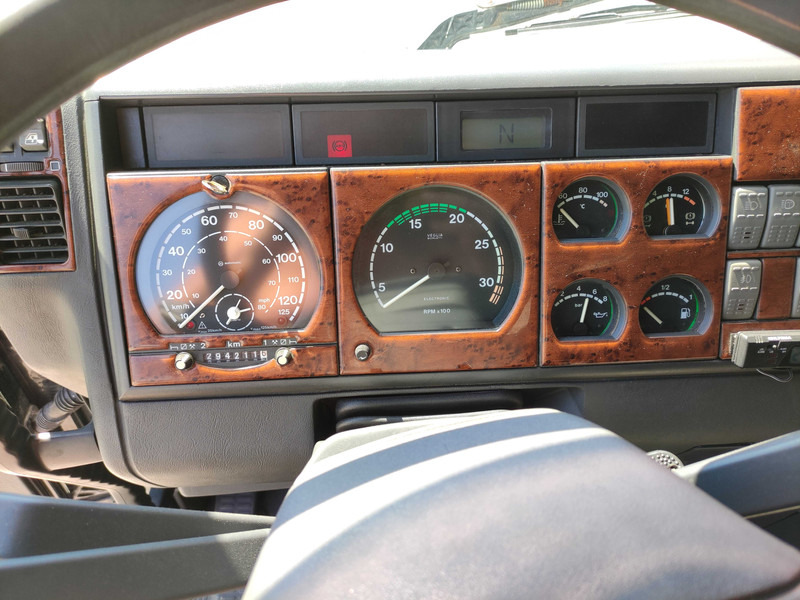 Camion plateau Iveco Eurotech 190E35 flatbed truck: photos 9