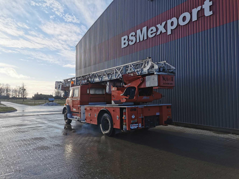 Camion de pompier Mercedes-Benz 1313: photos 7