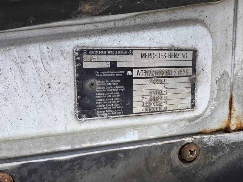 Camion à rideaux coulissants Mercedes-Benz 814: photos 14