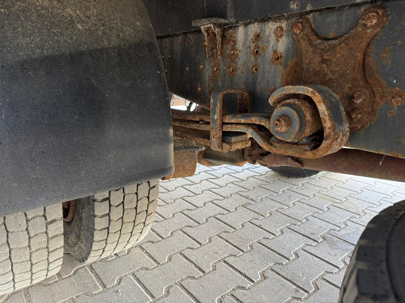 Camion à rideaux coulissants Mercedes-Benz 814: photos 15